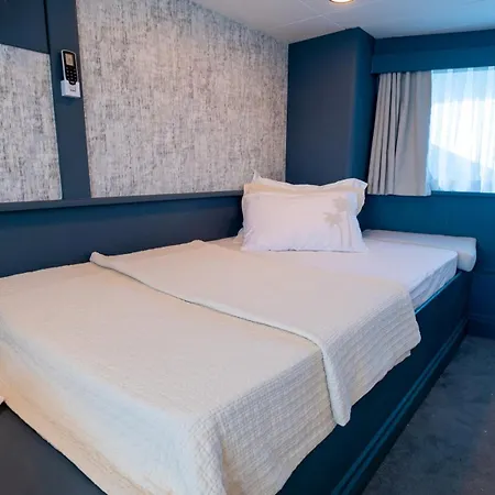 Yalikavak Matilda Mega Yacth Hotel na wodzie Bodrum