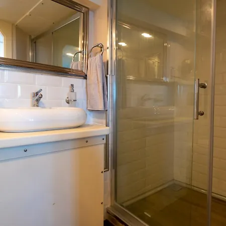 Hotel na wodzie Yalikavak Matilda Mega Yacth
