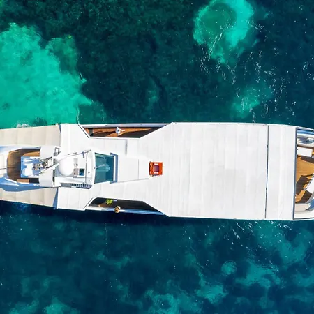 Botel Yalikavak Matilda Mega Yacth *