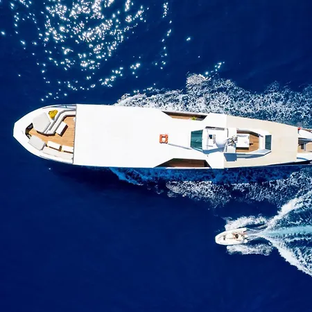 Yalikavak Matilda Mega Yacth Hotel na wodzie Bodrum